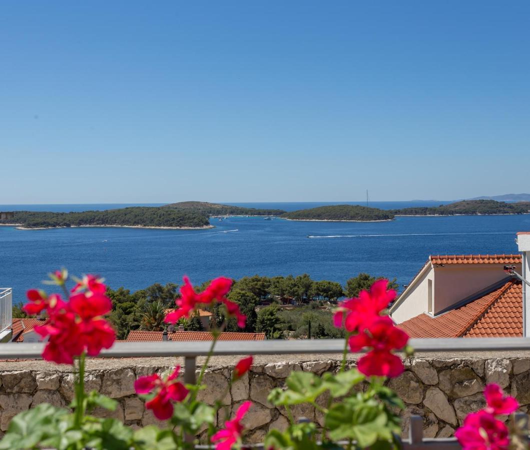 Apartmani Ad Hvar Hvar Town Buitenkant foto